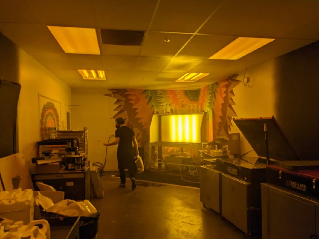 Screenprinting.com Darkroom Corner Wrap