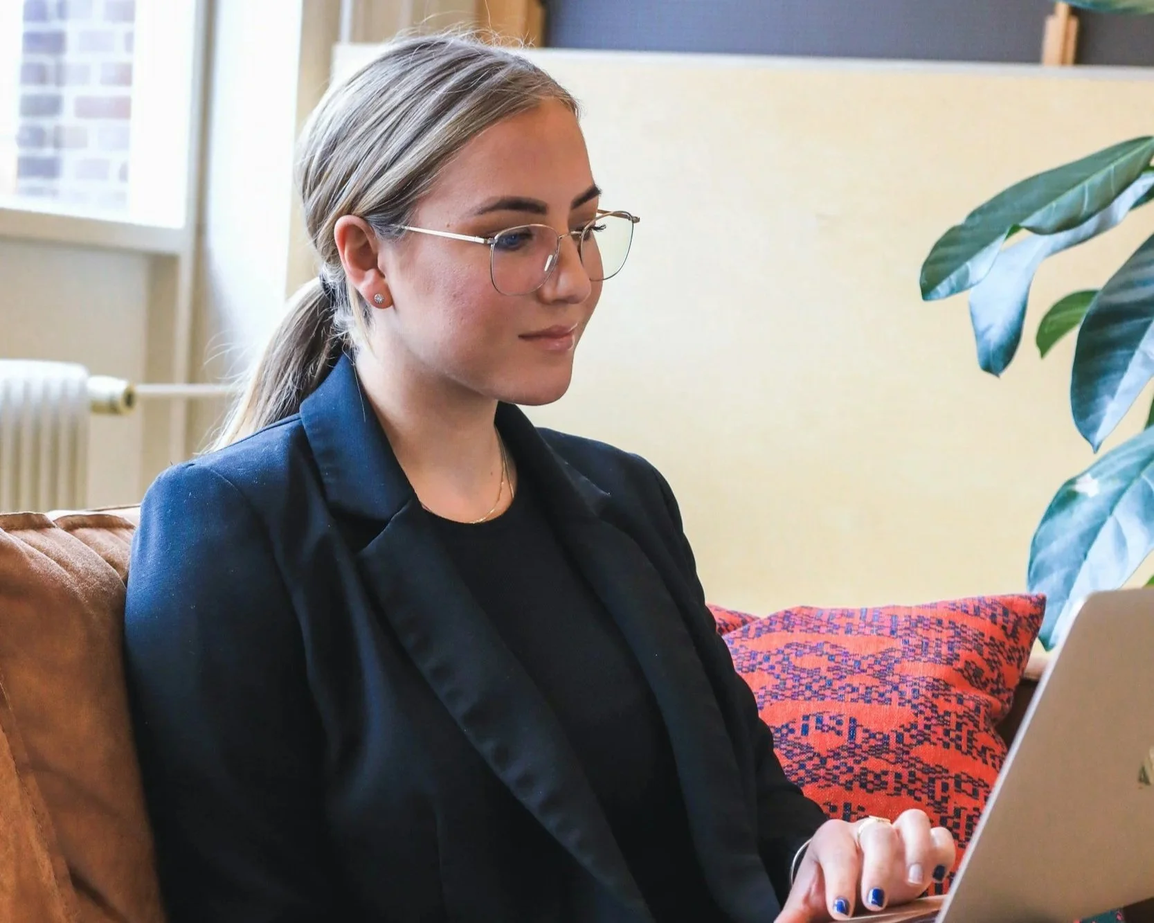 Creating Your Ideal Space for Telehealth Therapy: Tips for Comfort, Privacy, and Focus