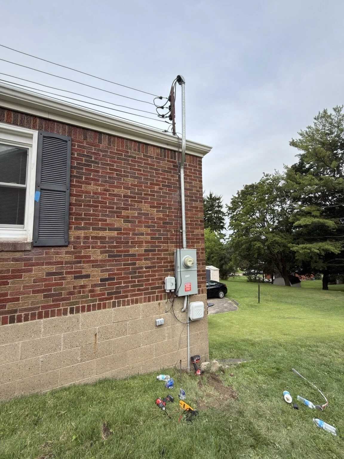 Completed 200-amp exterior electrical service upgrade in Ross Township
