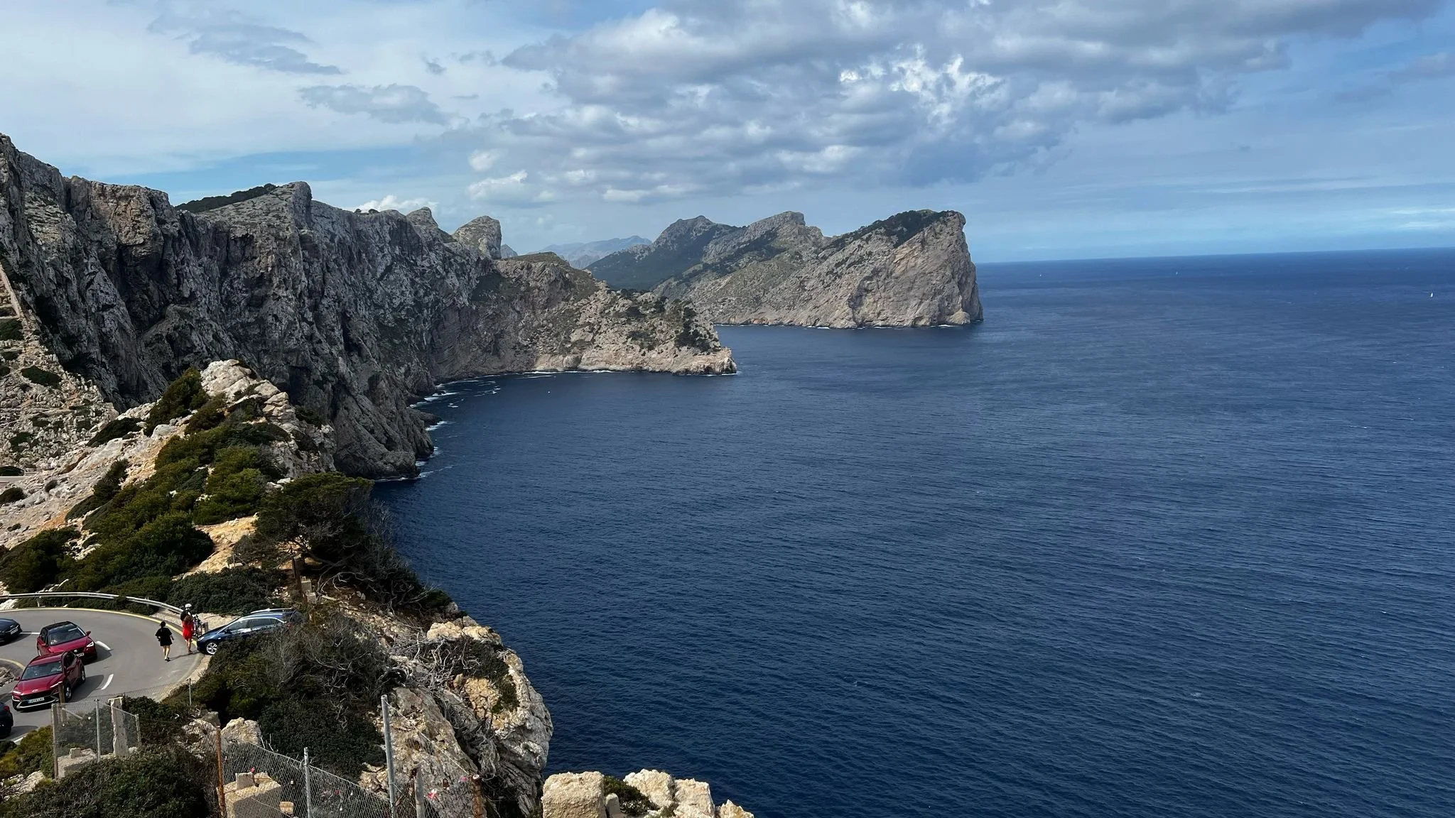 WhatsApp Image 2025-04-15 at 10.03.02_f5d087c4.jpg