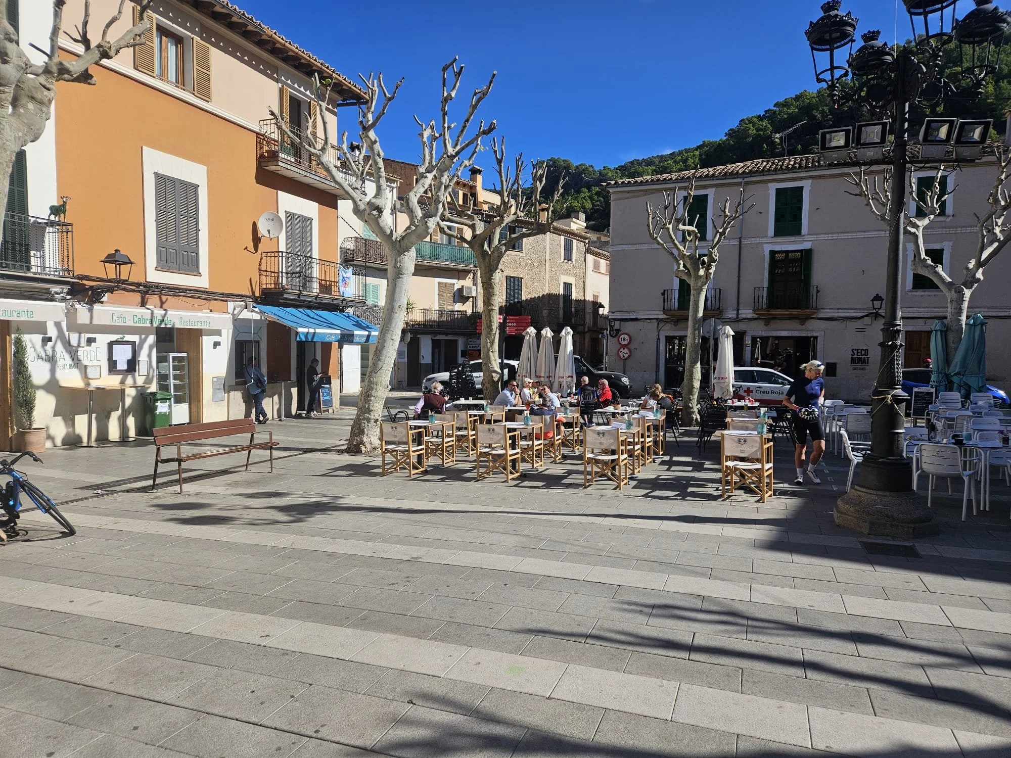 WhatsApp Image 2024-10-28 at 09.57.38_19f9fc4b.jpg