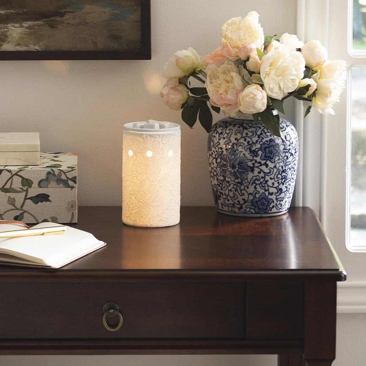 Lace & Light Scentsy Warmer styled in a warm, classic living space.
