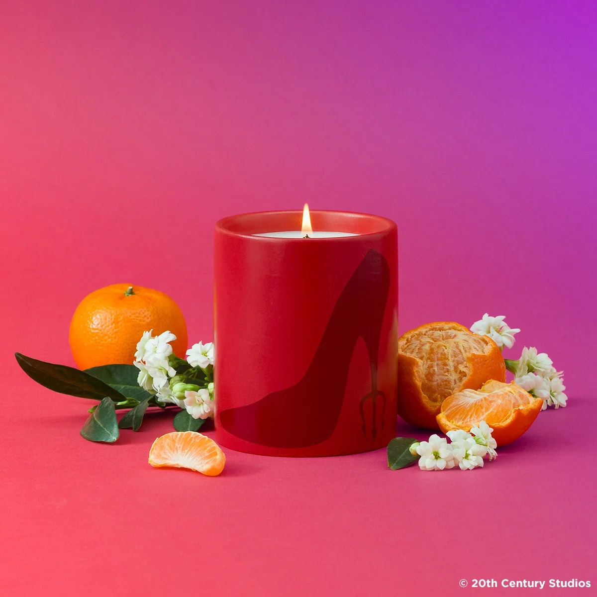 Scentsy Everybody Wants to Be Us candle with mandarin jasmine and musk notes on pink background