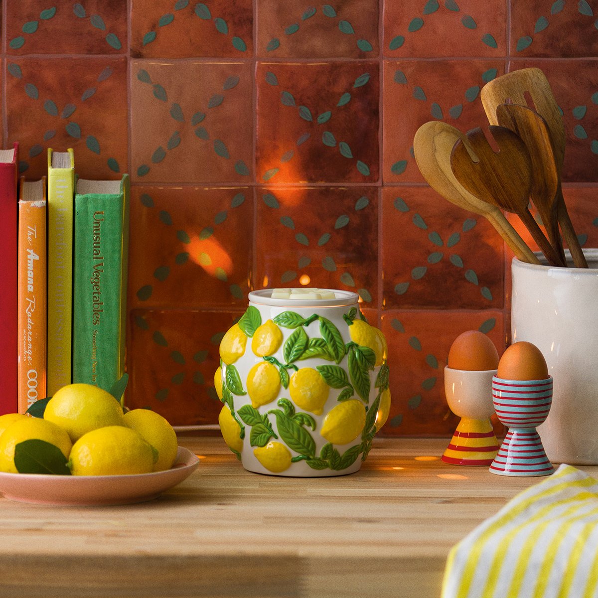 amalfi-limone-scentsy-warmer-july-2026-monthly-edit.jpg