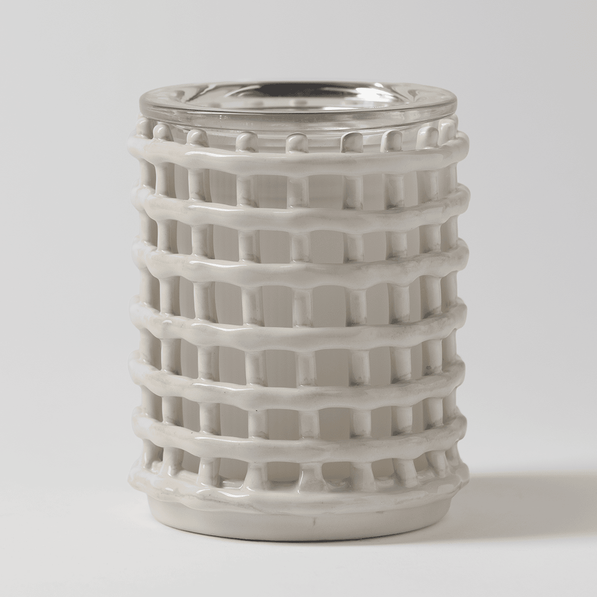 Cottage Weave Scentsy Warmer in creamy white ceramic with basket weave texture on plain background
