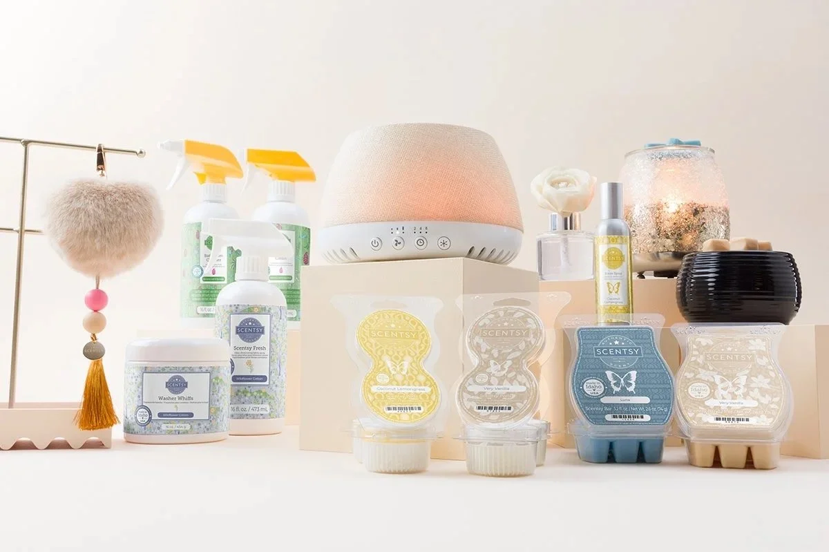 Shooting Star Enhancement Kit product bundle for new Scentsy Consultants, featuring a curated collection of fragrance and home products valued at over $435