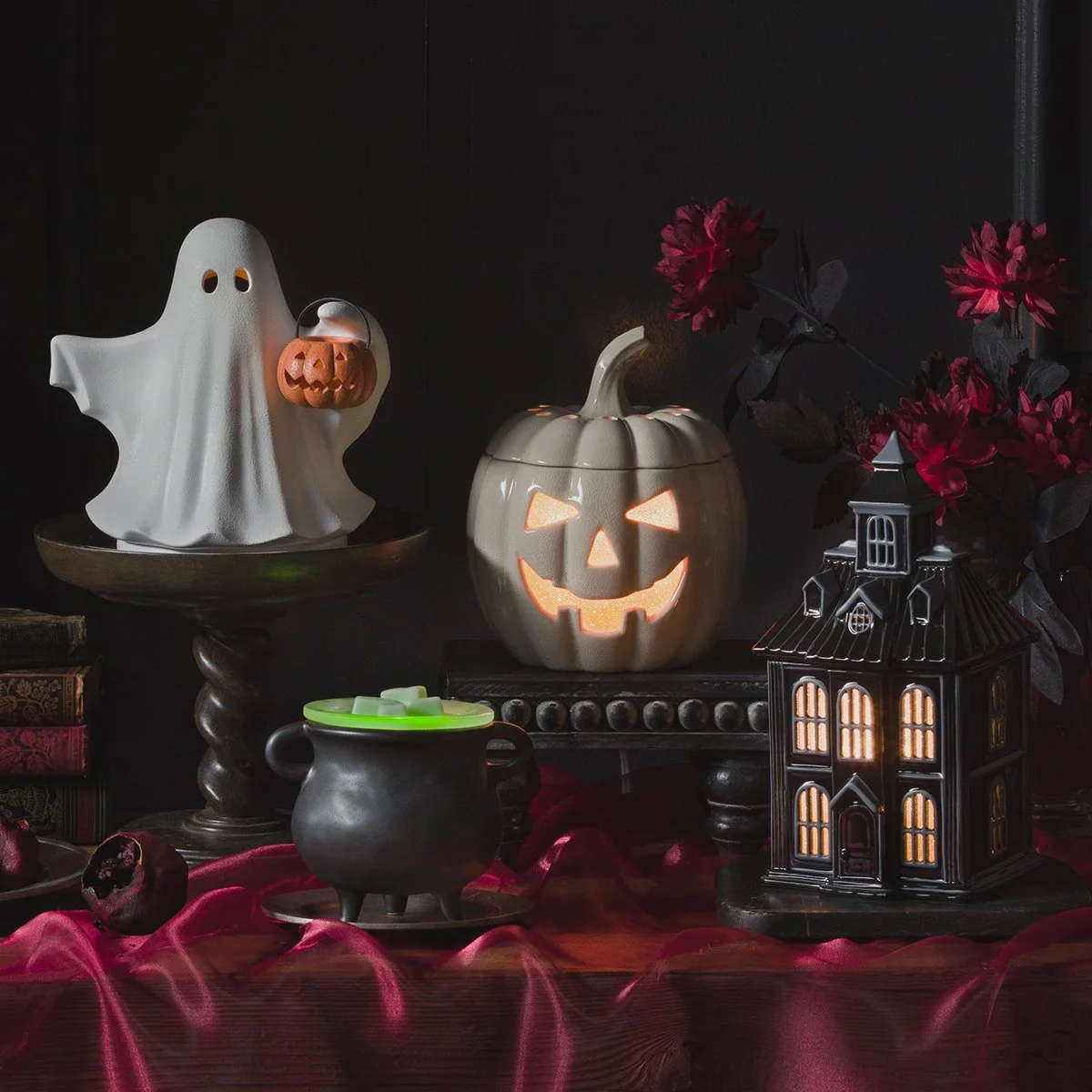 Scentsy Halloween Collection 2026 featuring Halloween warmers and spooky seasonal décor