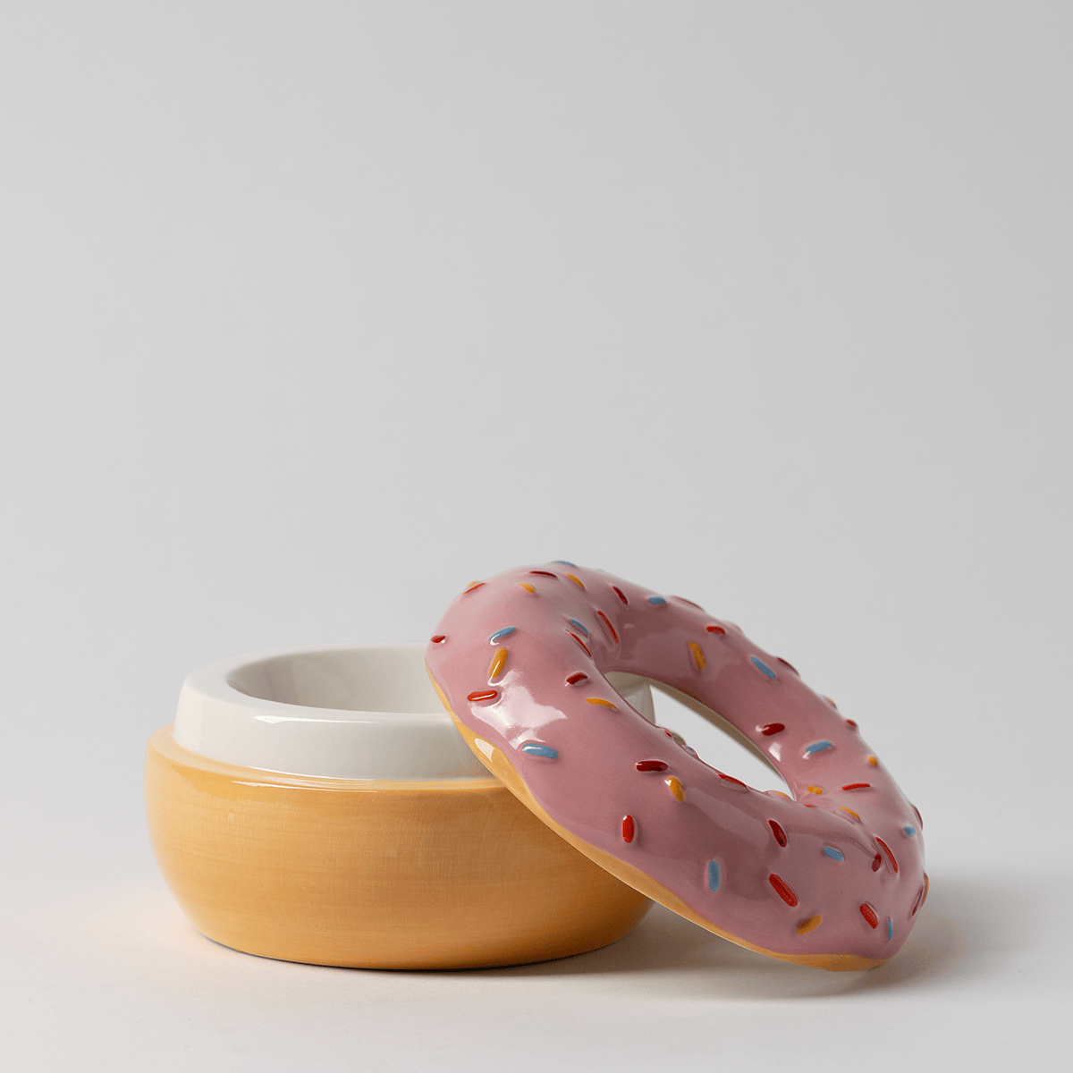 Pink Sprinkle Scentsy Warmer with removable donut-shaped lid and sprinkle details