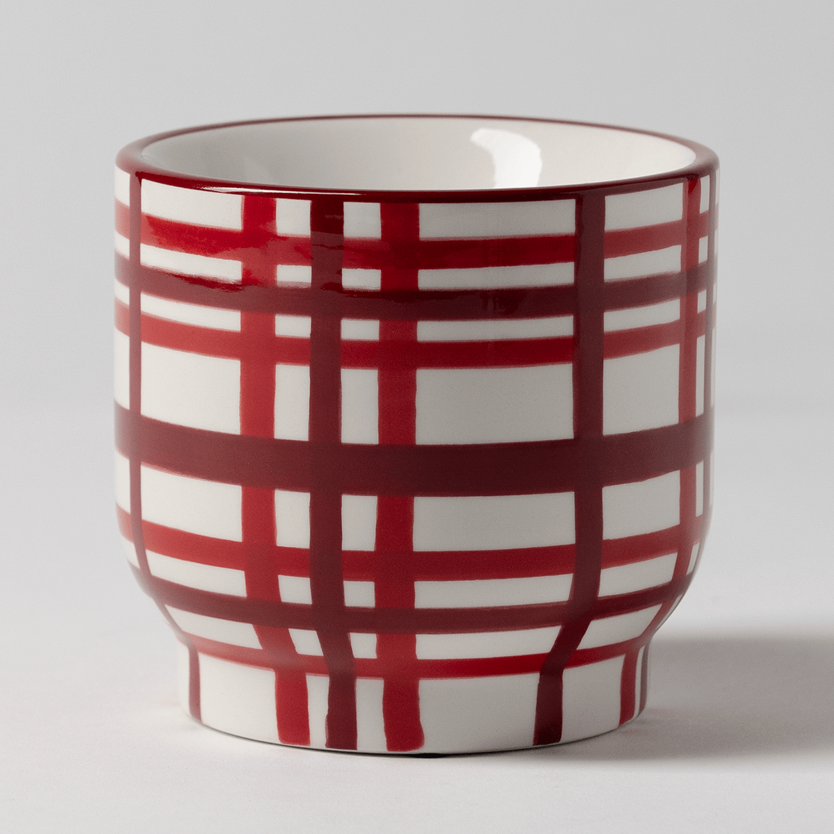 Canadian Plaid Scentsy Warmer featuring a classic red and white plaid pattern inspired by traditional Canadian style and cozy country décor.