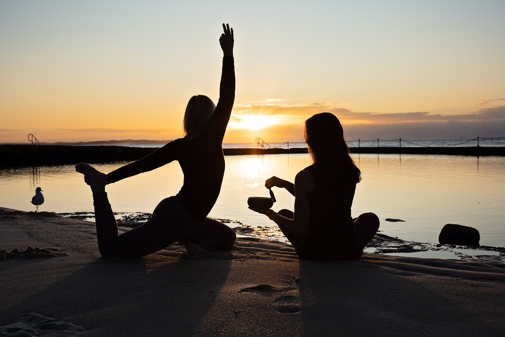 PhotoFables_Beach_sunrise_Yoga_Odonata_silouhette.9743.jpg
