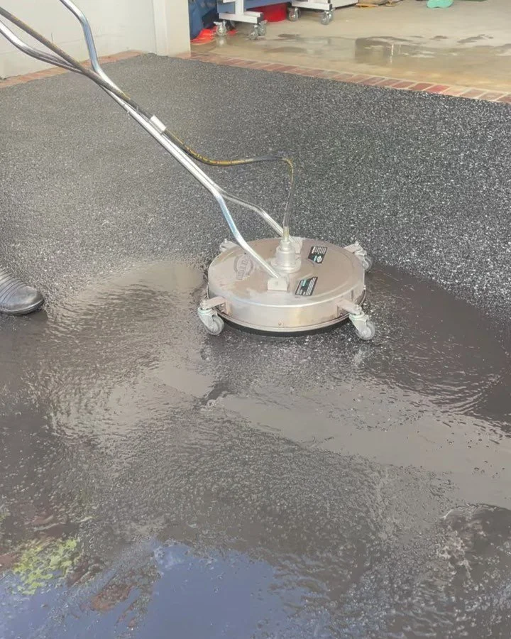 Today we wash cut and sealed some beautiful exposed aggregate for @calibre_concreting 🔥
&bull;
&bull;
&bull;
#exposed #exposedaggregate #pressurewashing #pressurewash #beautiful #melbourne #australia #satisfying #surfacecleaner