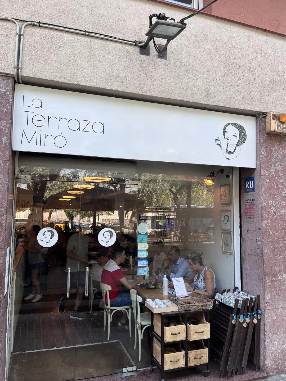 🇪🇸巴塞罗那餐厅推荐 _ 一家治愈系餐厅_1_Ershui_来自小红书网页版.jpg