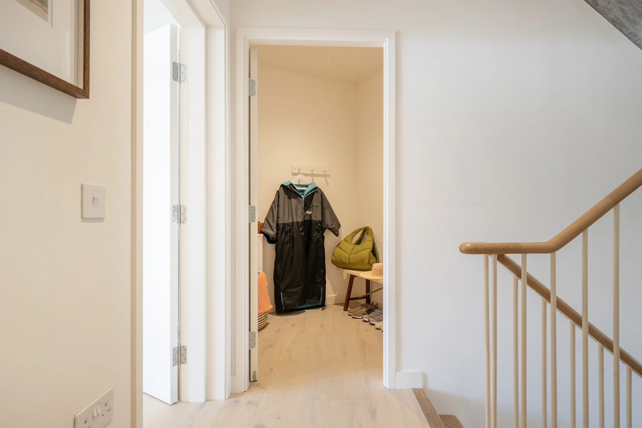 The Beach Houses at Shoreline Folkestone have lots of useful storage spaces.  From walk-in larders to utility areas; beach-wear changing rooms to toys and games stores.  Our sales suite is open 7 days a week for you to view your new home in Folkeston