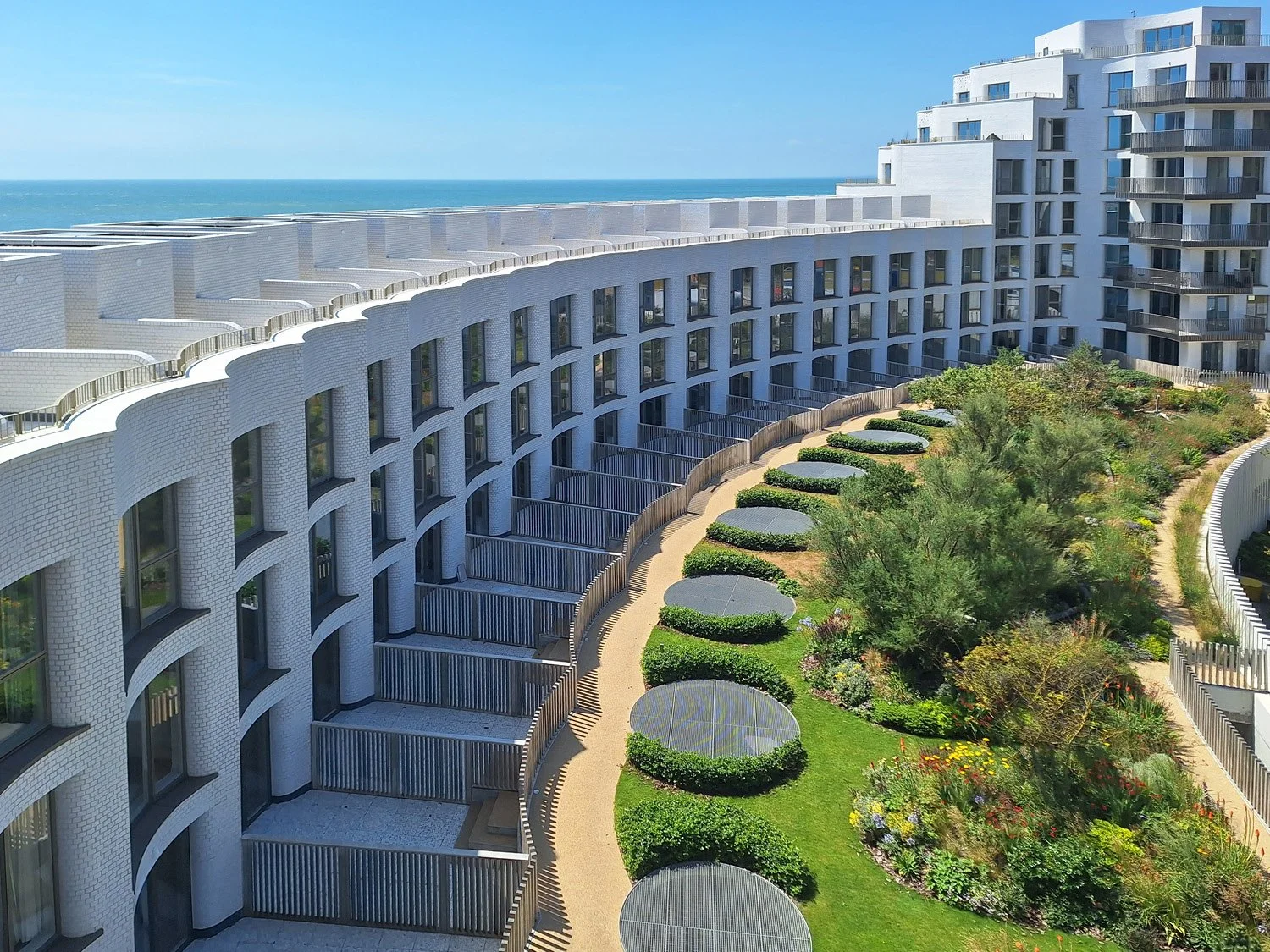 3 bed beach house_6.jpg