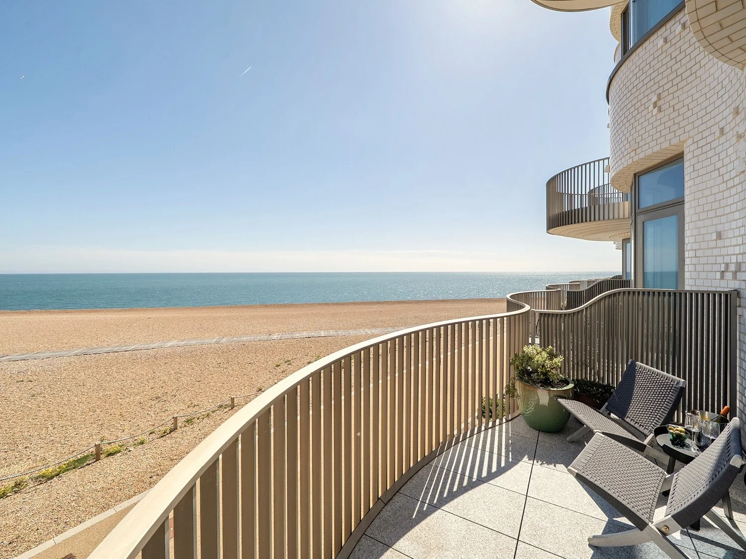 3 bed beach house_4.jpg