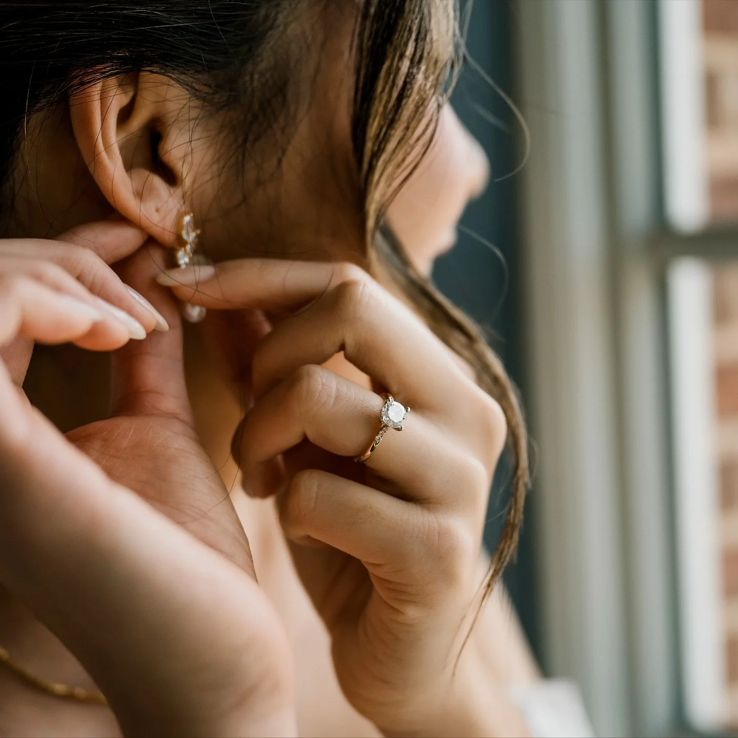 Bridal things 💍

I know it&rsquo;s been a little quiet on here, but we are in busy season and I am enjoying every single second I&rsquo;m getting with all my amazing clients and friends! This holiday season is feeling super special❤️✨

#wedding #bri