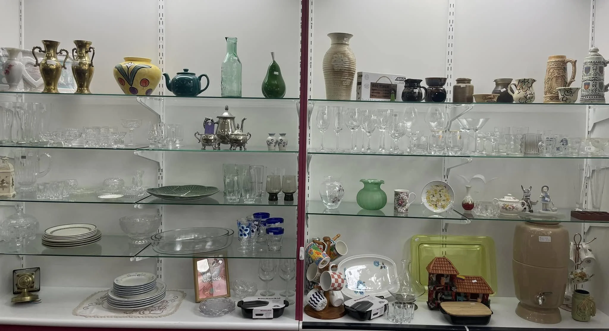 The Trove Op Shop_003.jpg
