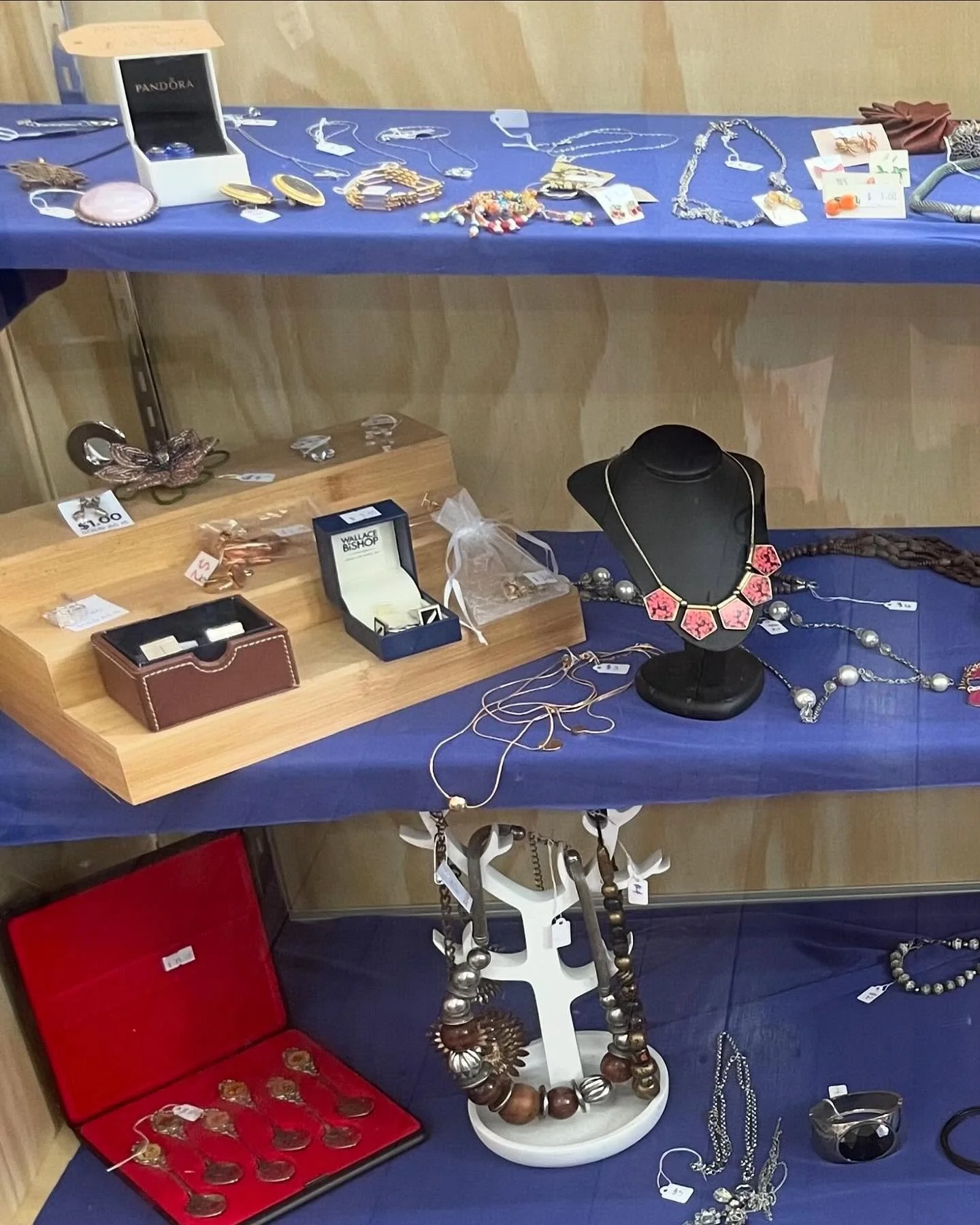 The Trove Op Shop_004.jpg