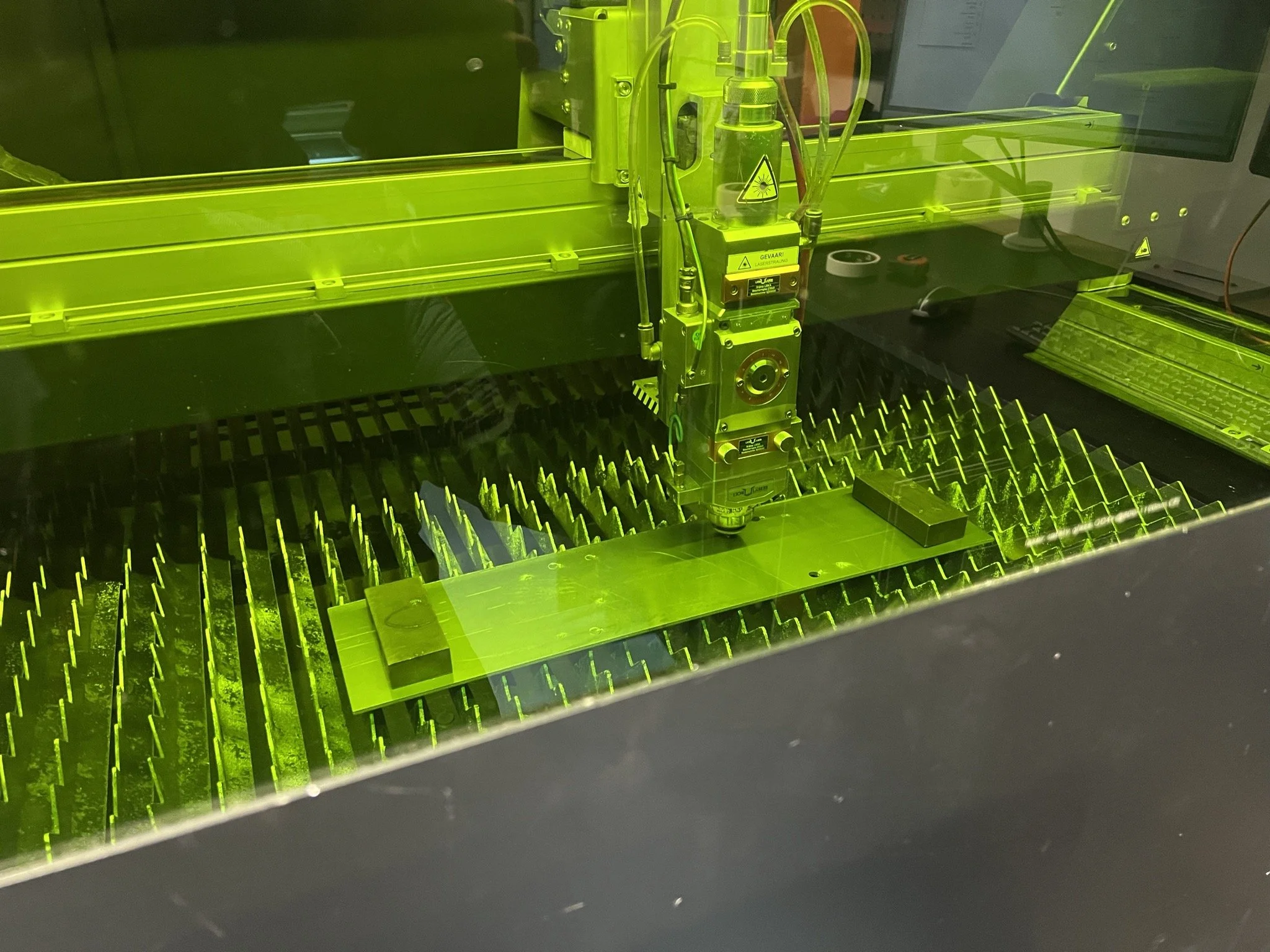 The drive walls were chosen to be 3mm laser cut aluminum walls.