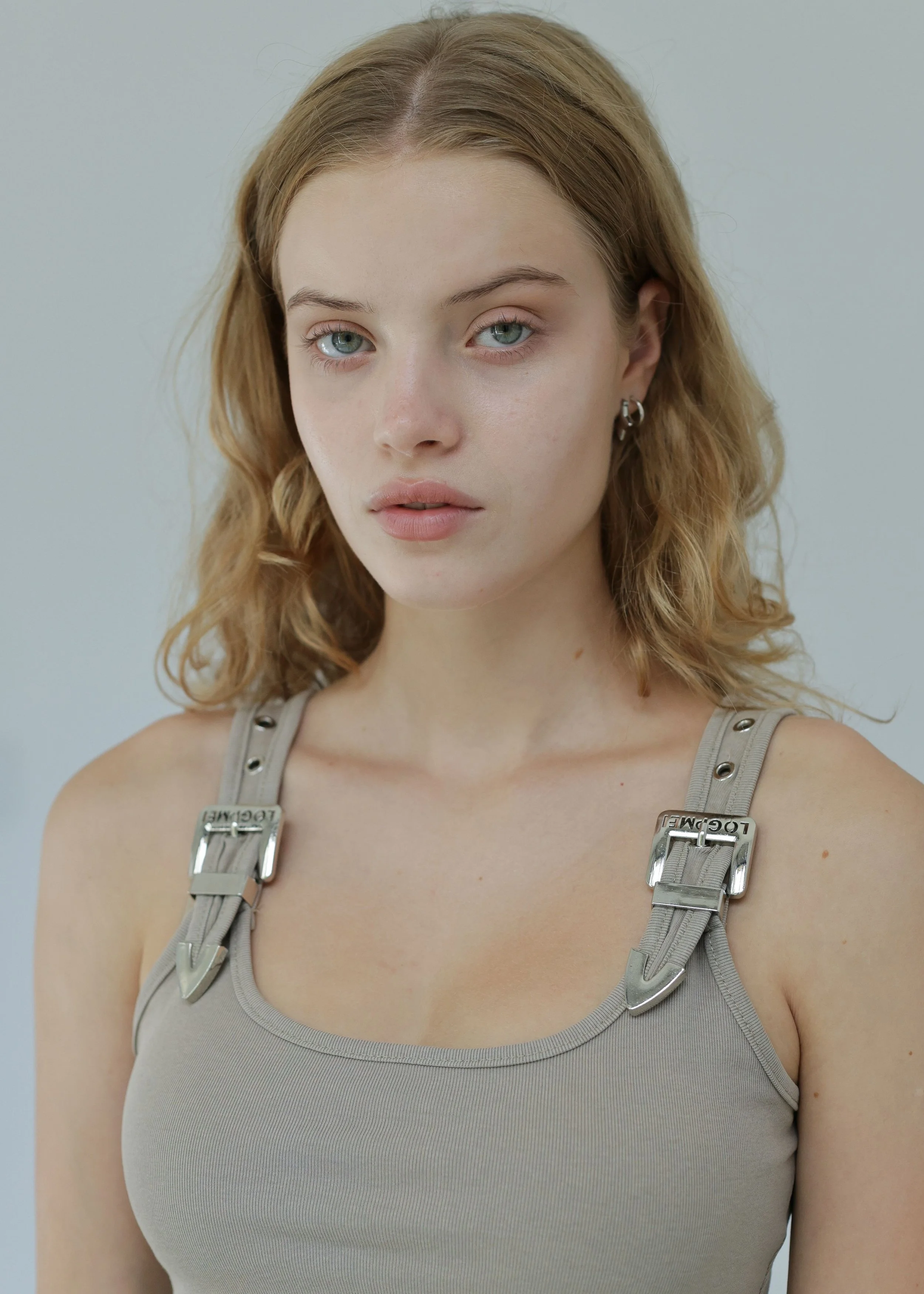 2-ema-m-new-snaps-exit-model-management.jpg