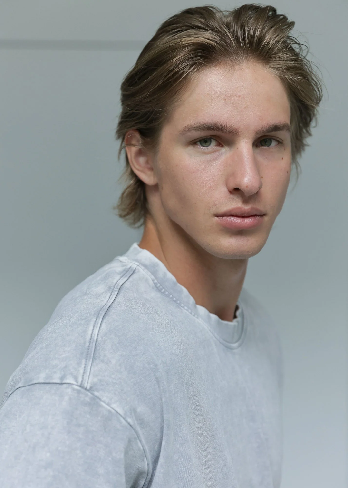 7-juraj-s-na-posielanie-exit-model-management.jpg