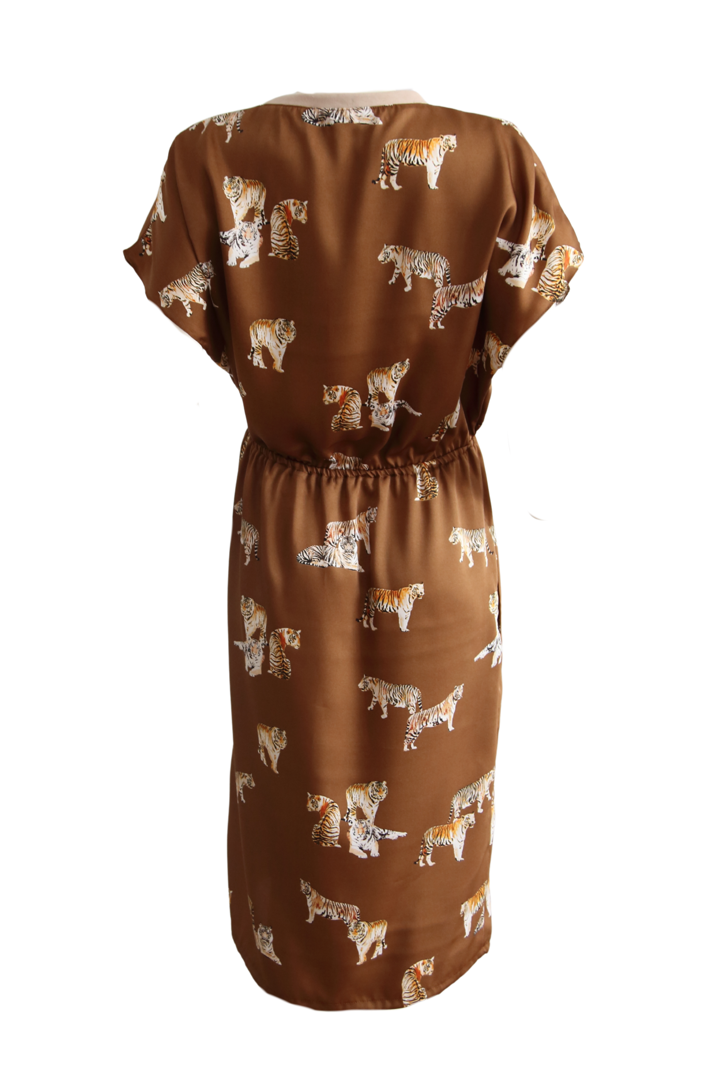 Curvy Tigerkleid Rückenansicht