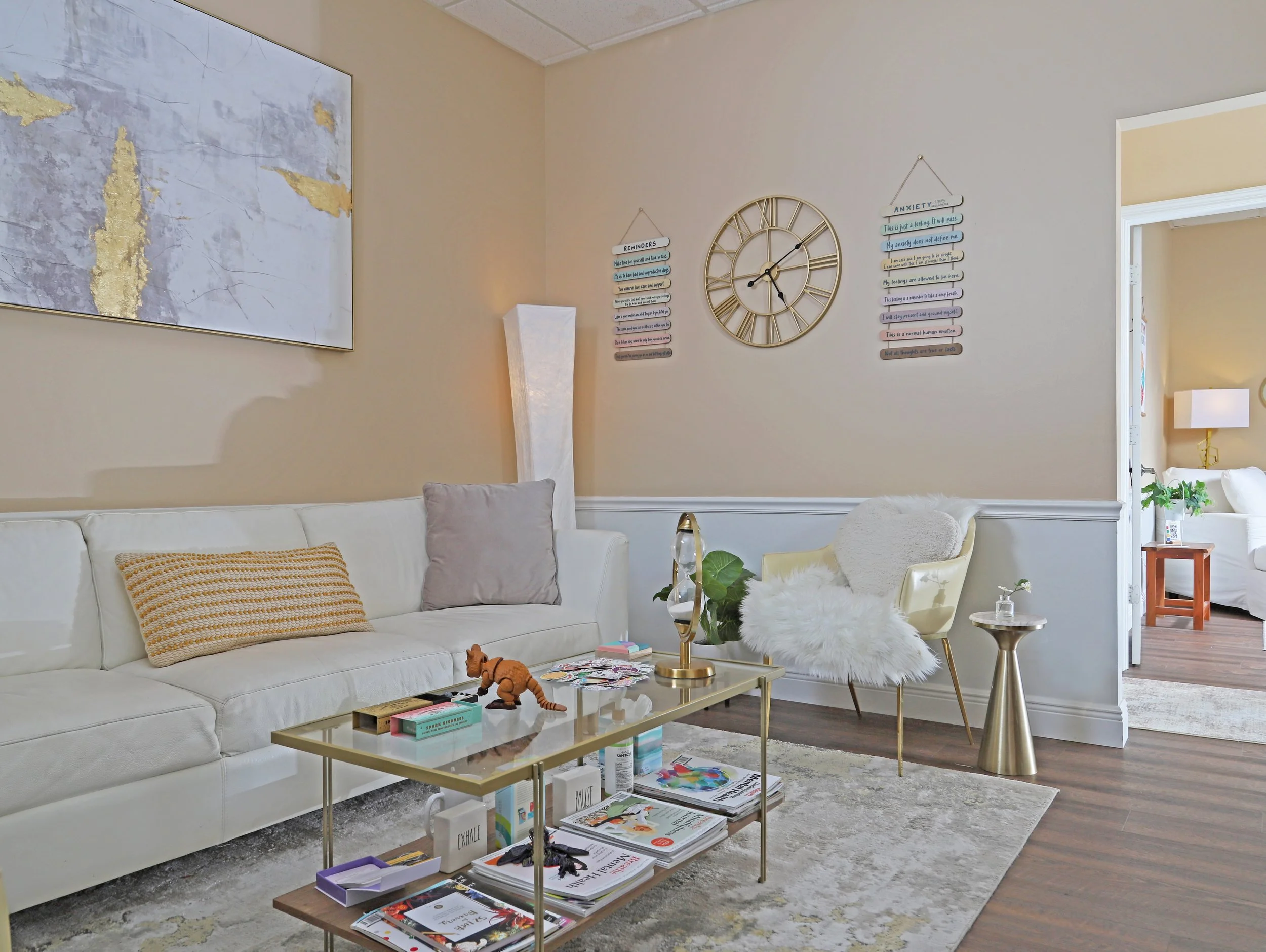 healing-space-therapy-office-soft-lighting.jpg
