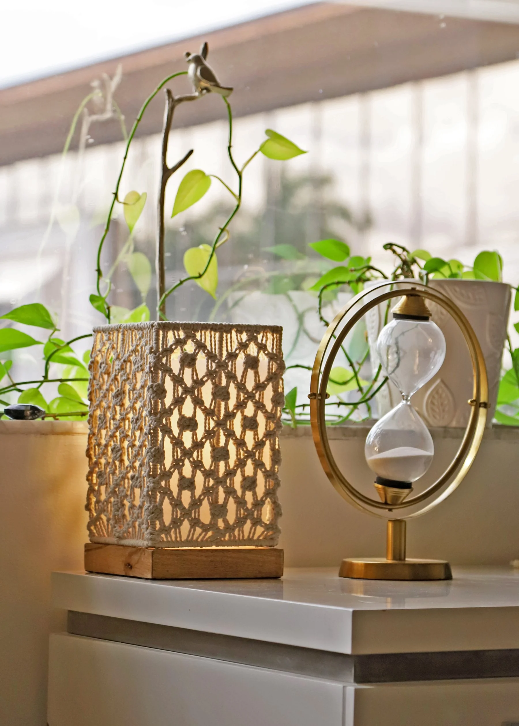 therapy-room-soothing-decor.jpg