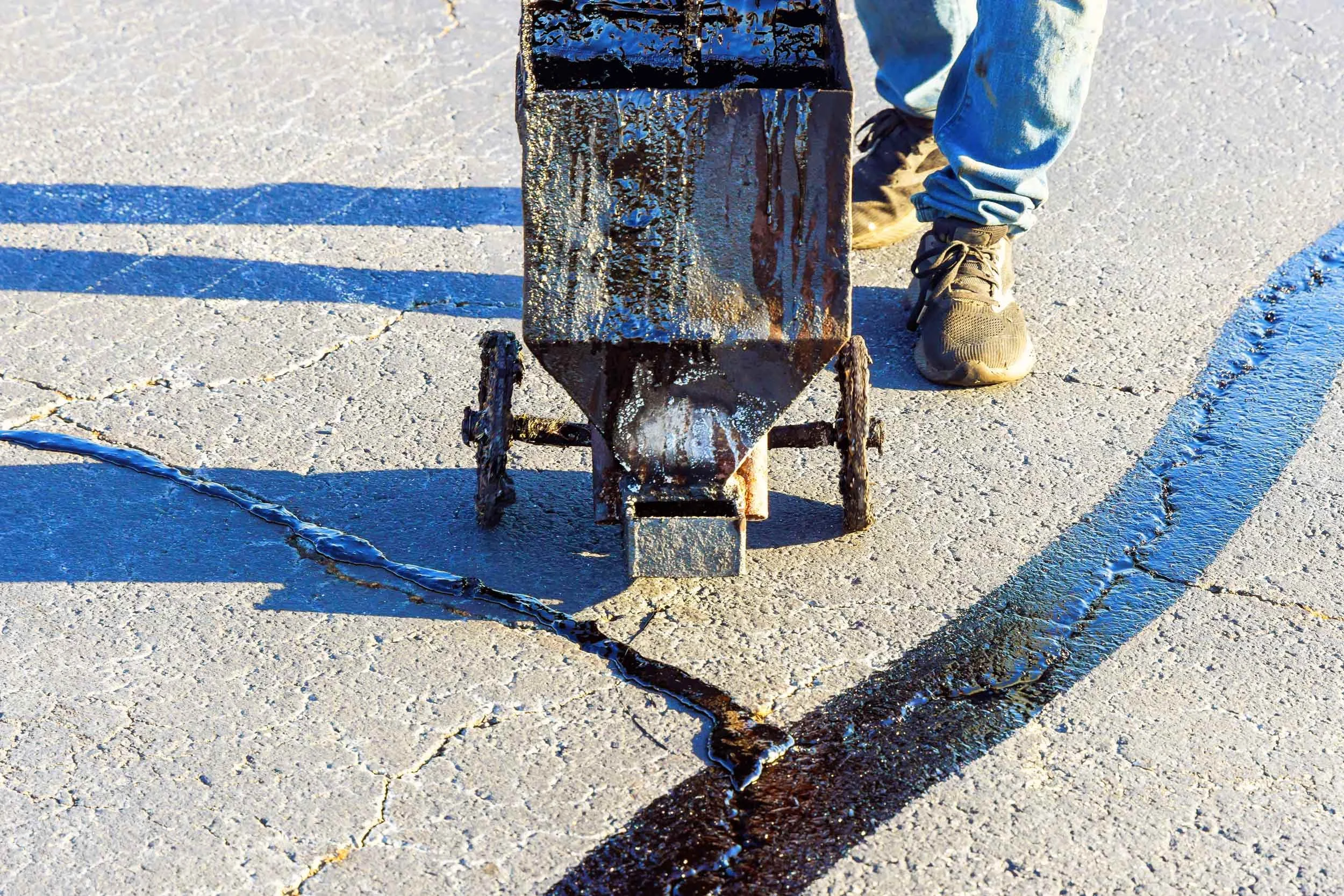 Learn the Benefits of Crack Sealing Your Ohio Businesses Parking Lot