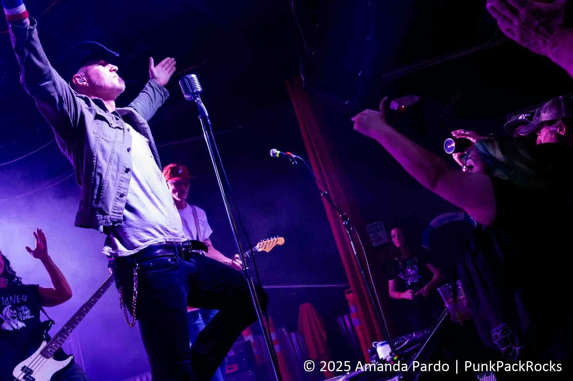 Mike & The Molotovs @ The 44 Bar & Grill