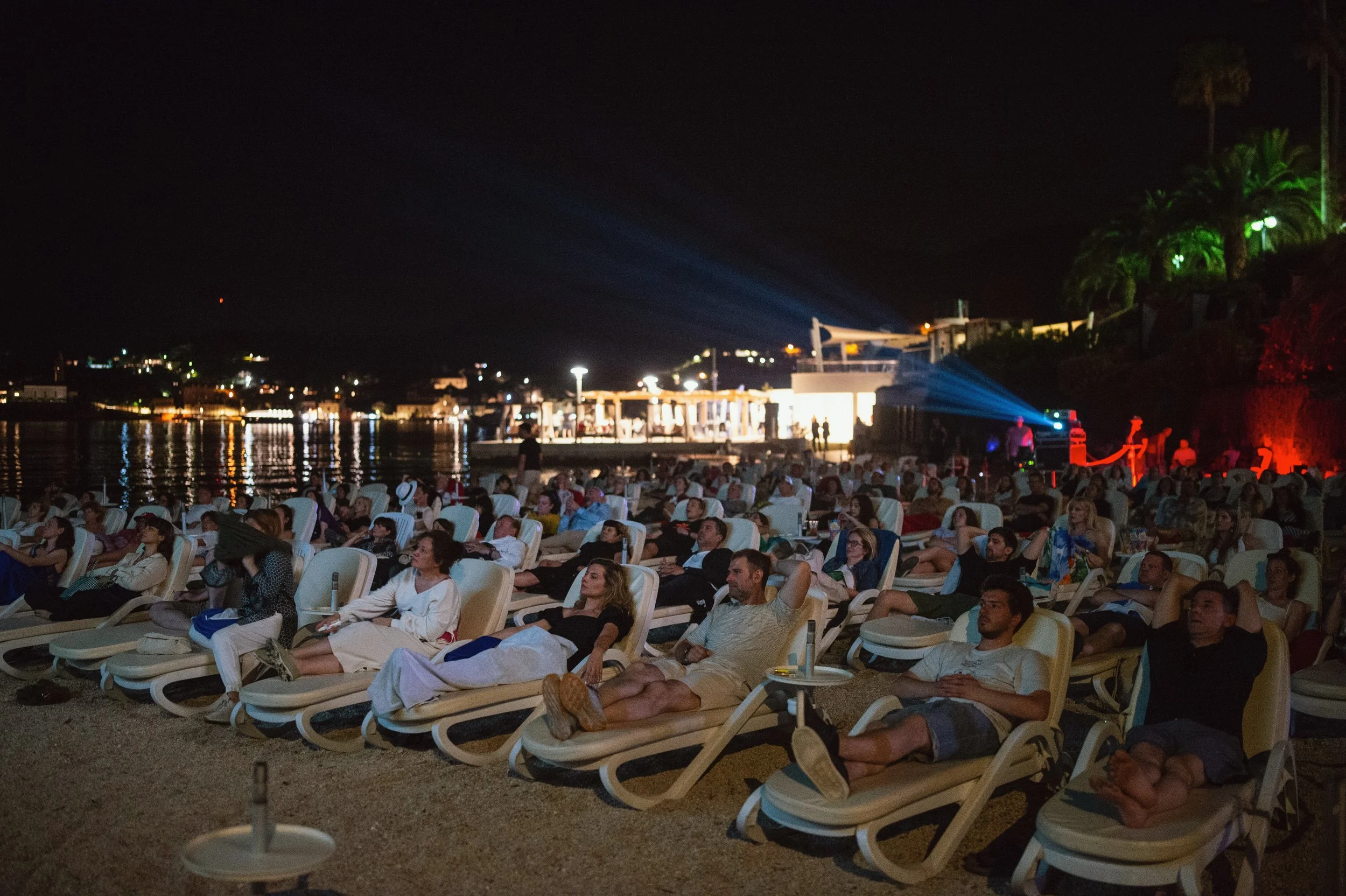 Filmske projekcije na plaži