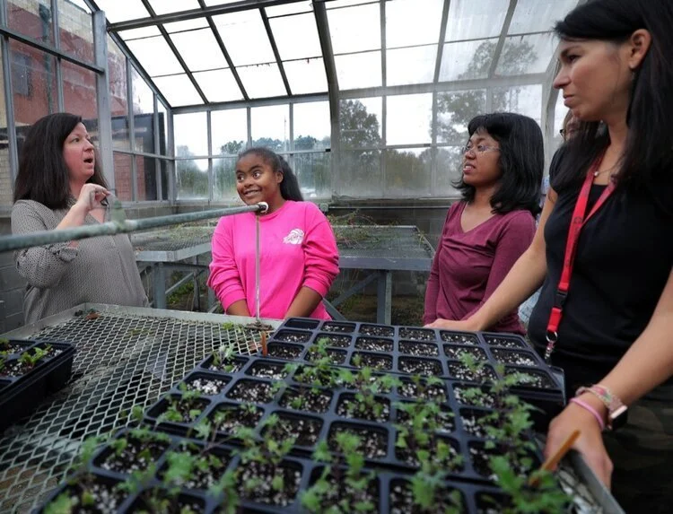 Germantown Taziki's Partners with Houston High