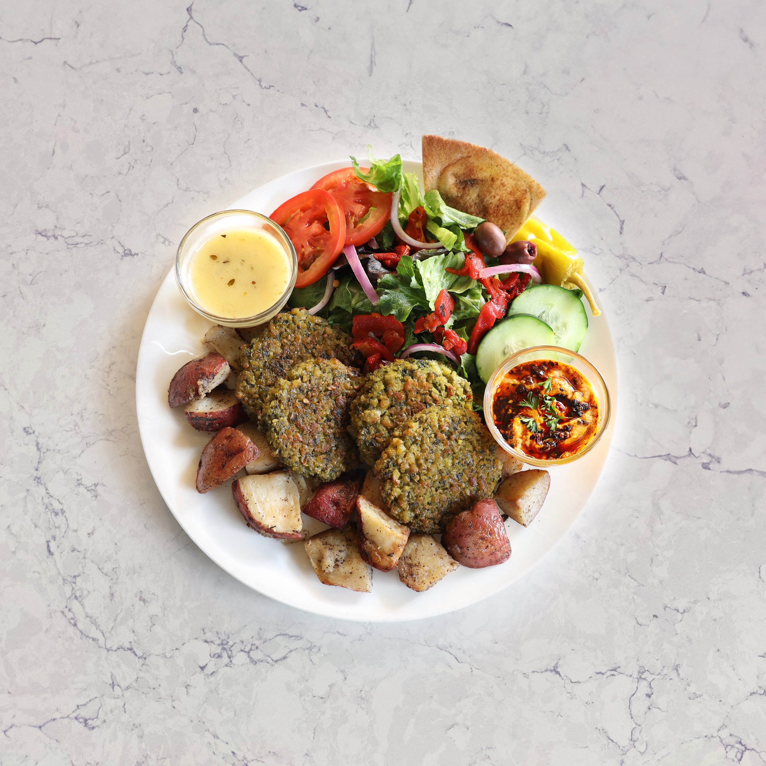 25_Veganuary_GreekSalad_FalafelFeast_SpicyHummus_XL.jpg