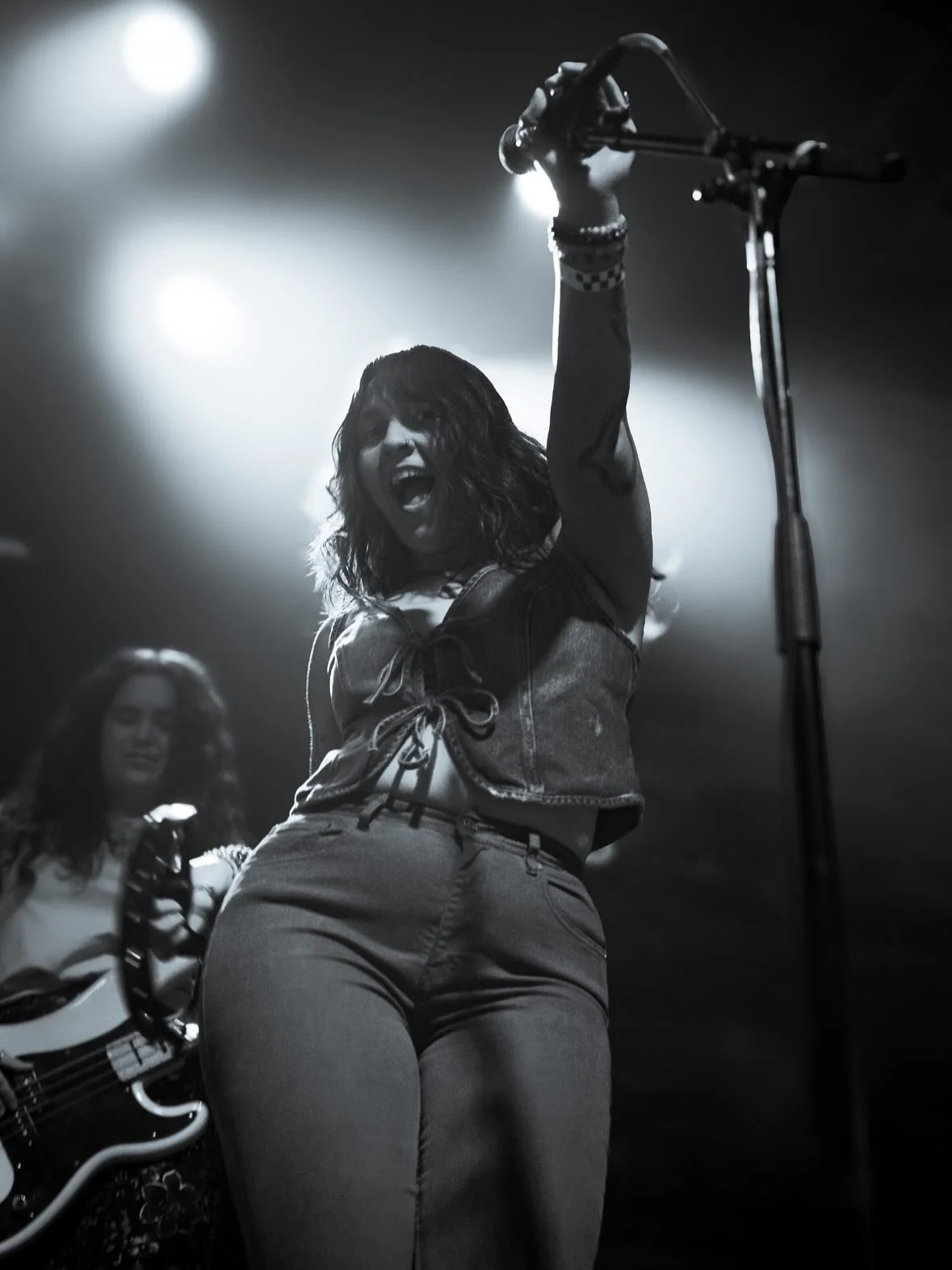 It&rsquo;s time to celebrate- it&rsquo;s Brielle&rsquo;s birthday🥳💛

She shines bright in many ways, from her electric stage presence, soothing lead vocals and harmonies, and her undying passion for the music. 

WE LOVE YOU @briellewallar 

#theban