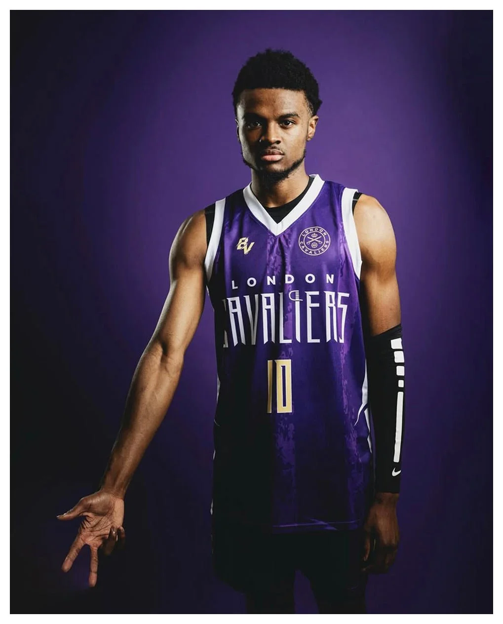 london-cavaliers-basketball-player-jersey.jpg