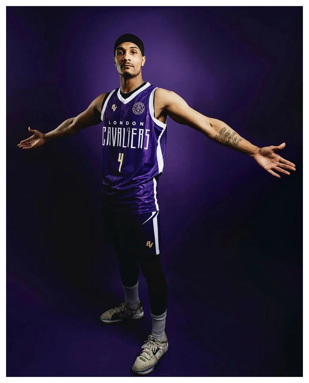 london-cavaliers-basketball-player-number-4.jpg