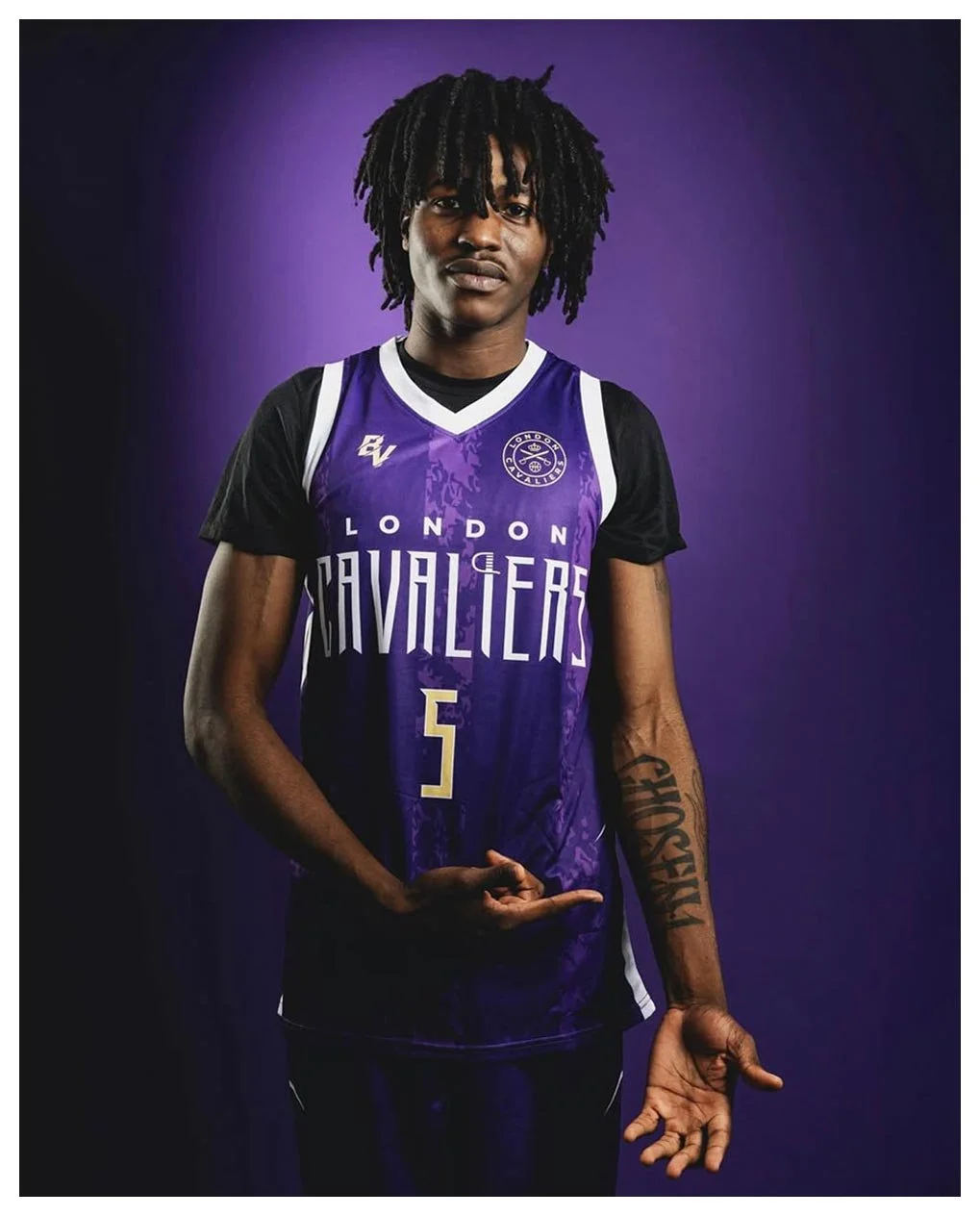 london-cavs-basketball-player-number-5.jpg