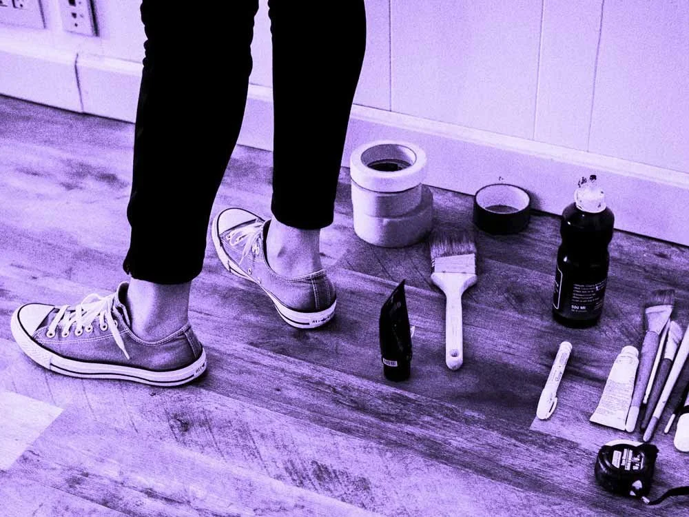 DIY Branding vs. Hiring a Pro: Pros and Cons You Need to Know