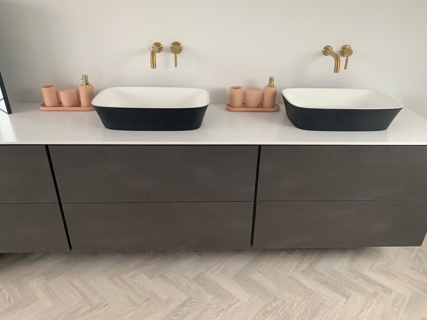 🔨 Custom-made to fit your style and needs, our bathroom units combine premium materials with expert craftsmanship.

Supermatt unit with solid surface worktop, Stirling made.

Contact our Stirling Team today 📞 01204 694466