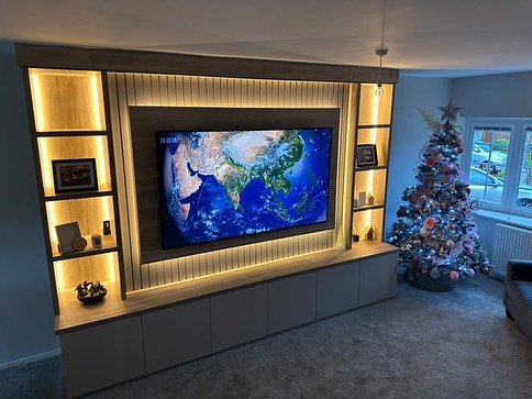 When your client sends in photos and you can&rsquo;t decide which one to use! 😍 🎄🏠