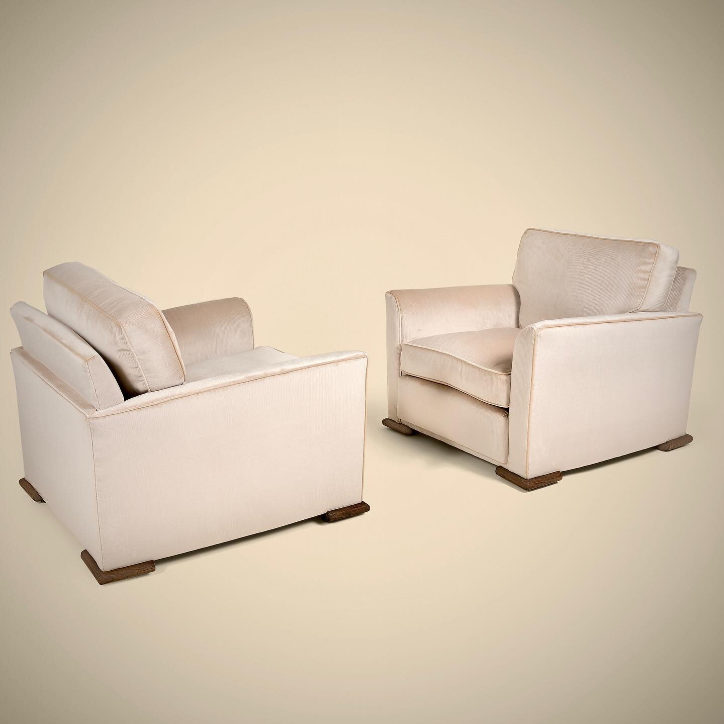 Paul DUPRE LAFON, pair of armchairs, circa 1947
Available @galeriemathivet 

#duprelafond #paulduprelafon #artdeco #artdecoarmchairs #1930s #artdecocollection #collectibledesing #tefaf2024 #padparis #pad2024 #tefaf #furniture #furnituredesign #french