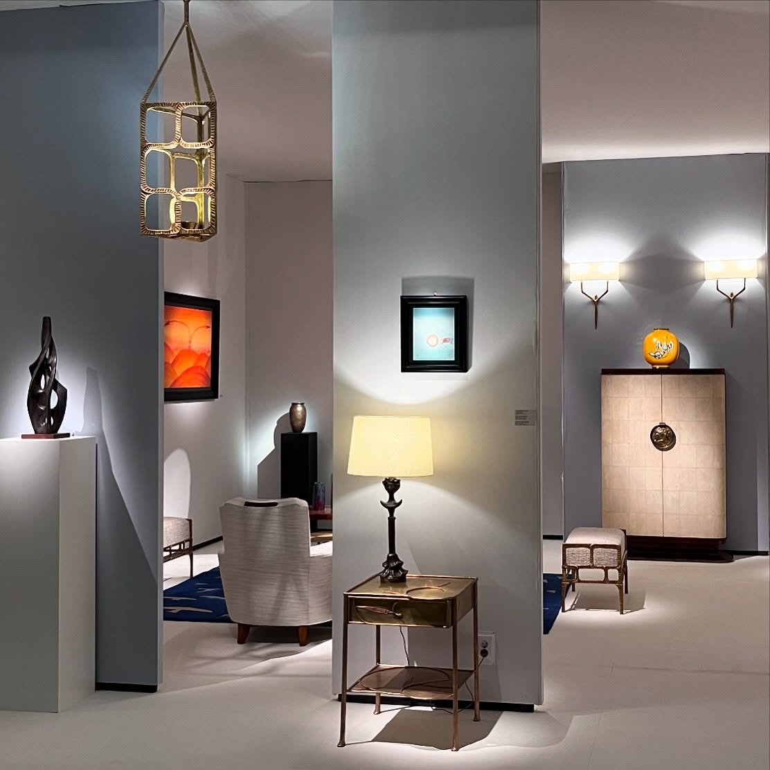 Brafa Art Fair come to visit us !
Stand 03

#brafa #artdecoratif #folon #albertogiacometti #franckevennou #leleu #lalanne #artfair #interiordesign #collectibledesign
