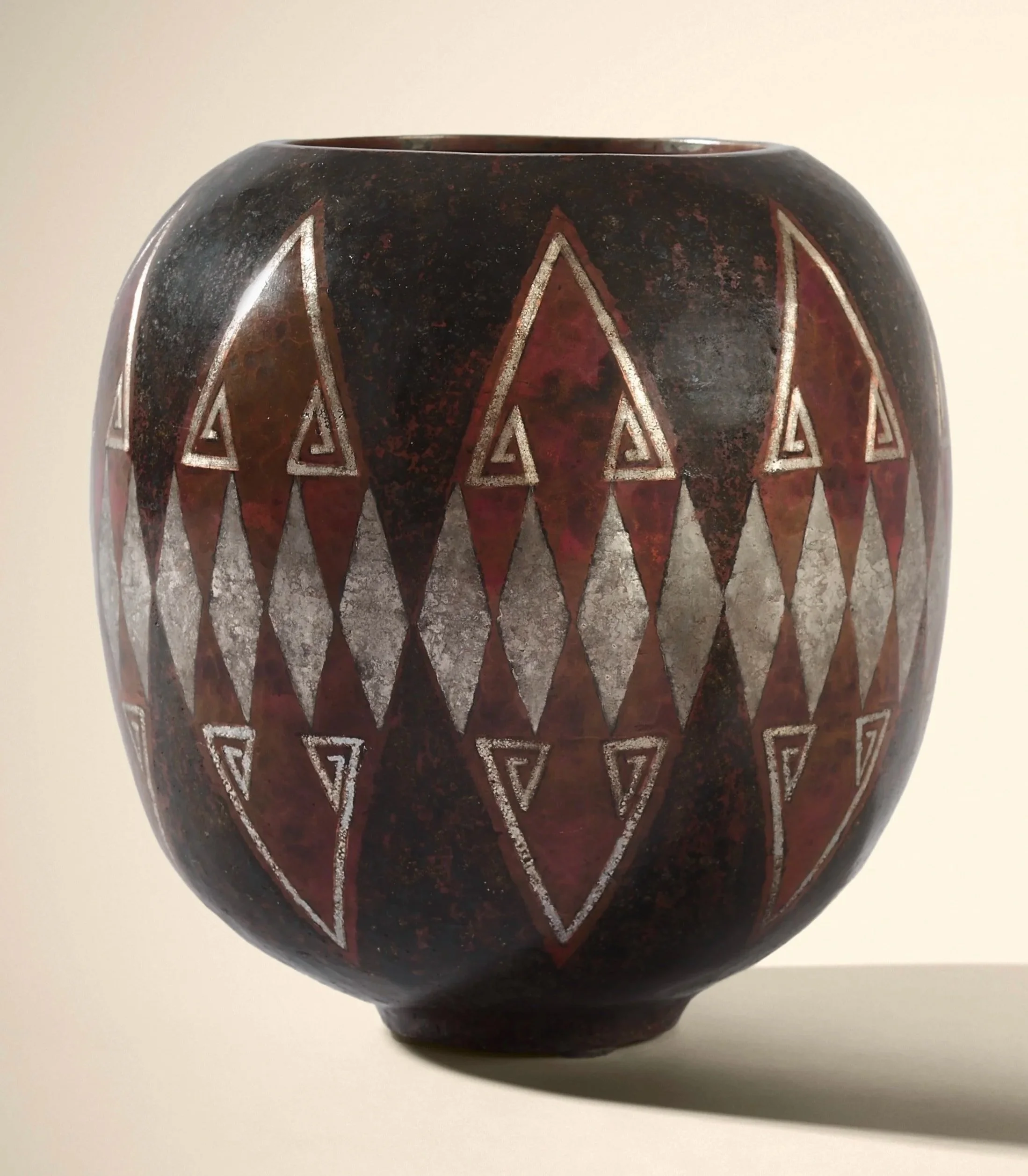 Claudius LINOSSIER - Vase chevrons central, circa 1930