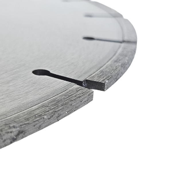 concrete-paver-blade-cutting-20260410_141851.png