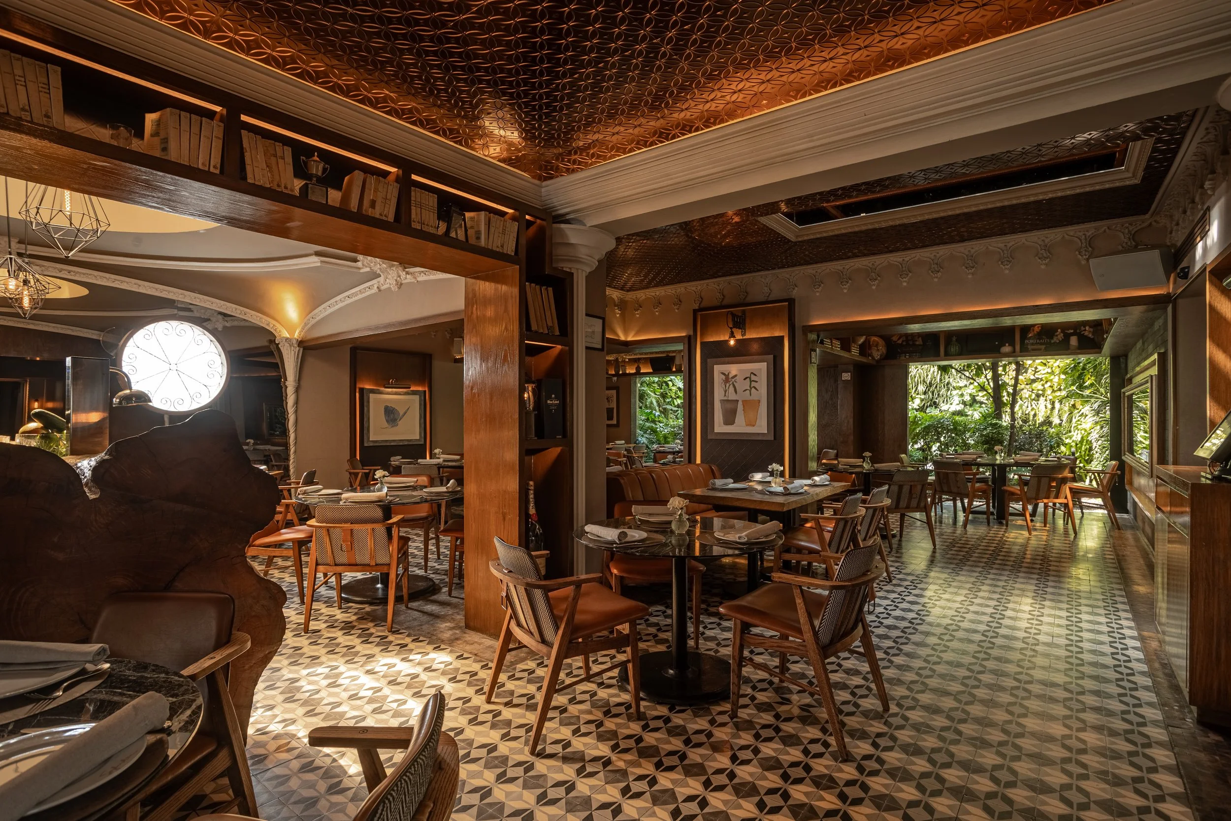HQ_SYLVESTRE_HUNAN--2.jpg
