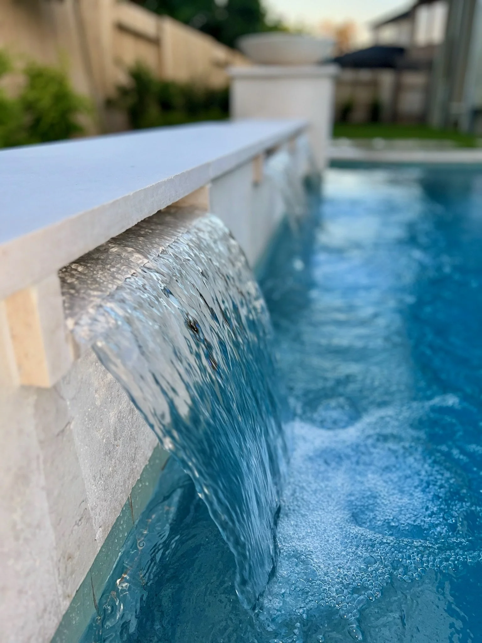 Raised wall pool in Sugar Land TX