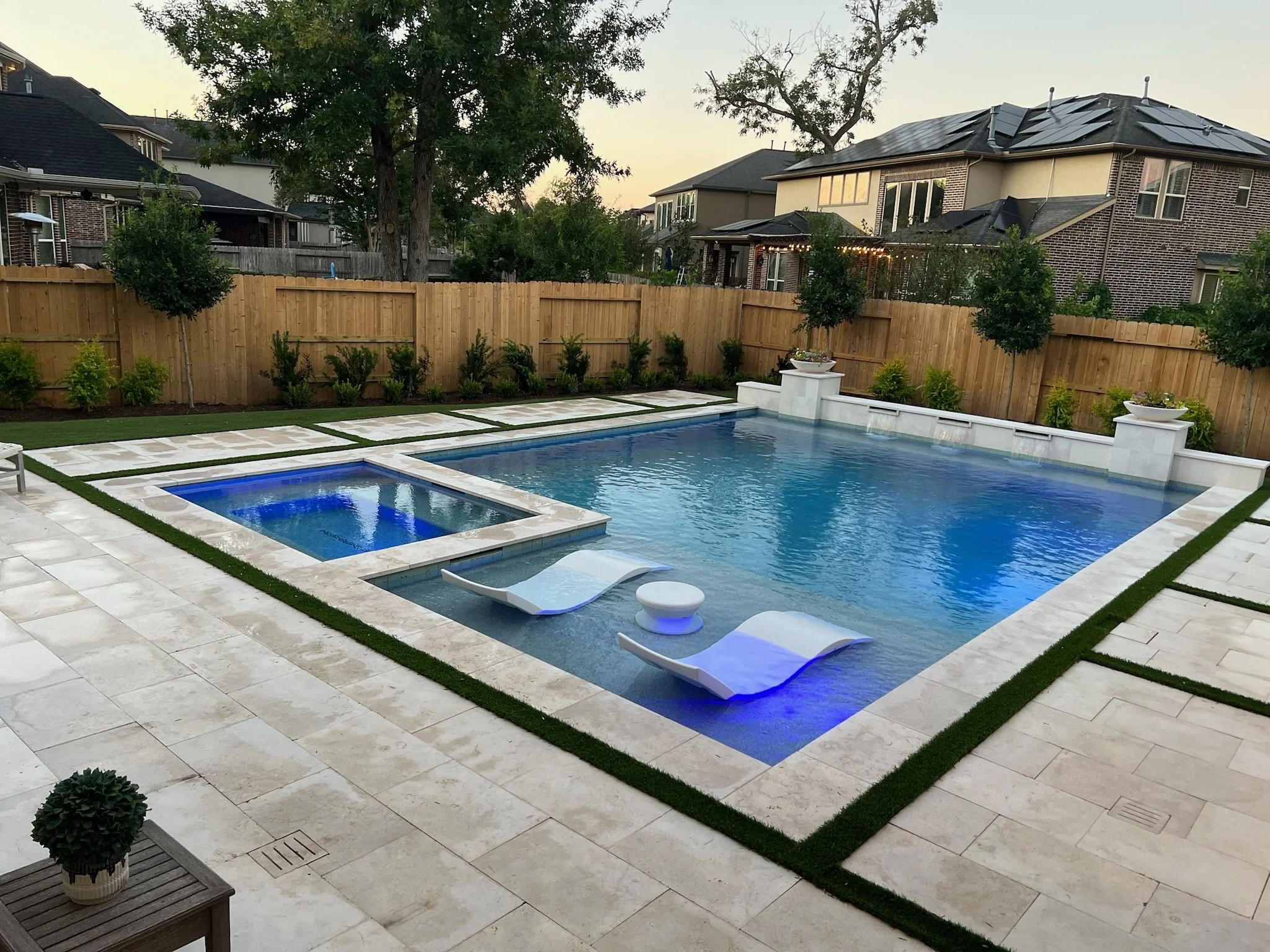 Pool spa with ledge loungers Sugar Land