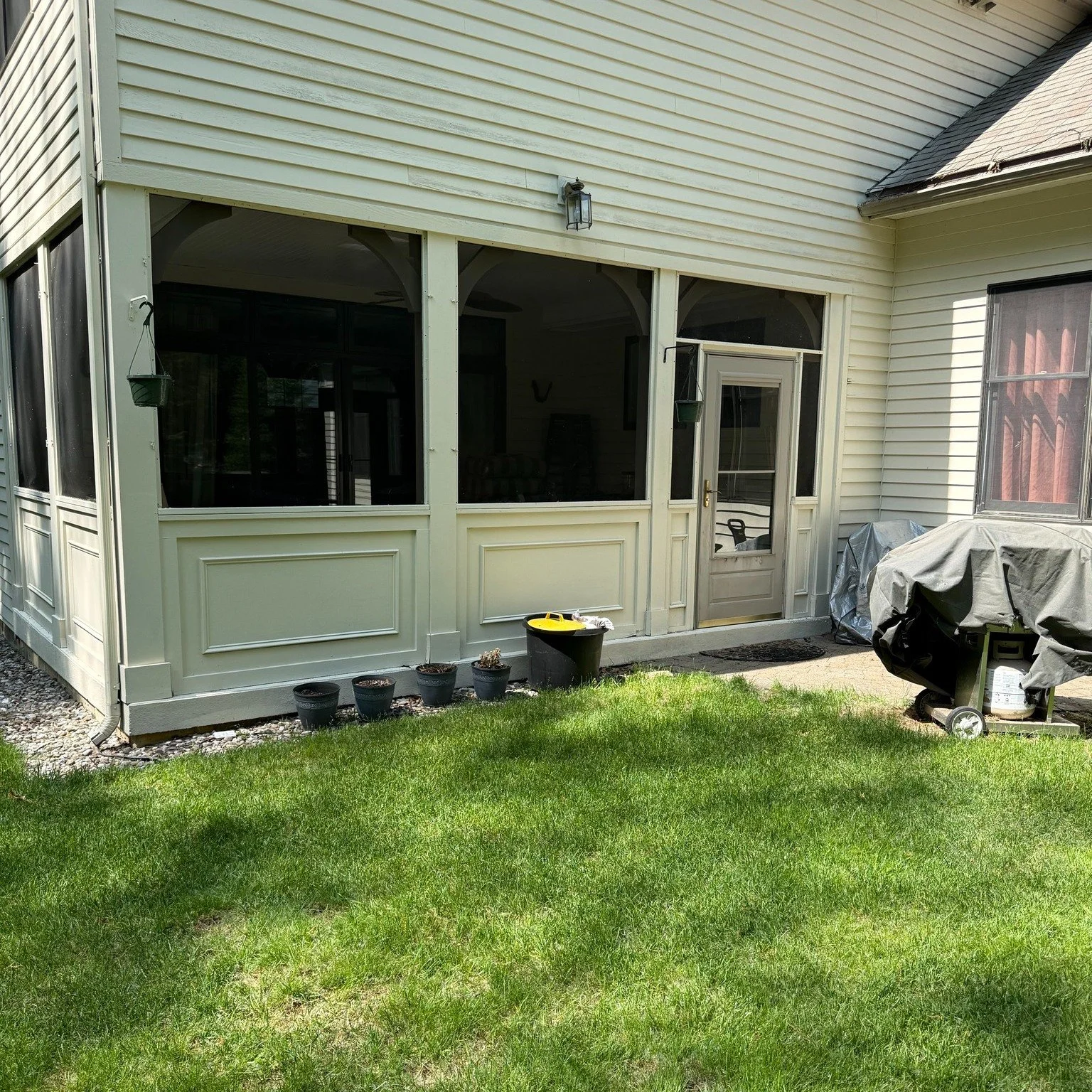 Before ➡️ After!

This backyard got an awesome upgrade with a brand-new patio and natural flagstone stepping stones. Ready for backyard barbecues, relaxing evenings, and everything in between.