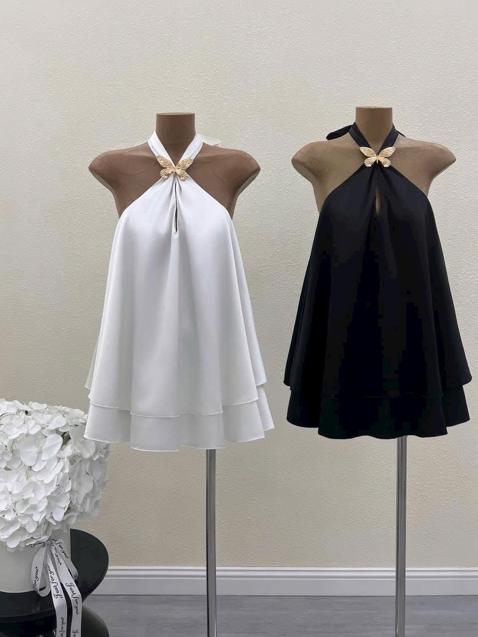 Elegant bow-tie shirt