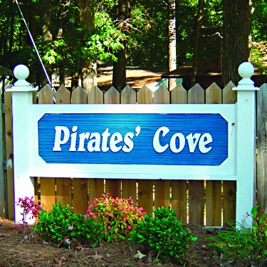 Pirate's Cove_1.jpg